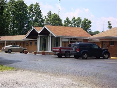 фото отеля Budget Lodge Hotel Newton Falls