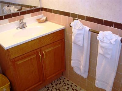 фото отеля Budget Lodge Hotel Newton Falls