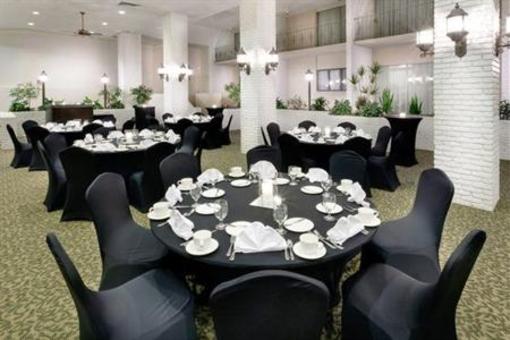 фото отеля Crowne Plaza Hotel Hartford - Cromwell