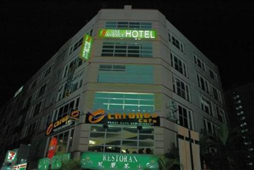 фото отеля Putra One Avenue Hotel