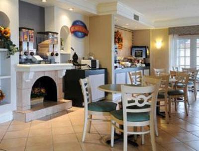 фото отеля Baymont Inn & Suites Wurzbach San Antonio