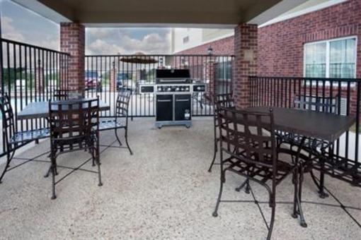 фото отеля Candlewood Suites San Antonio NW Near Seaworld