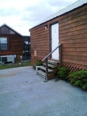 фото отеля Miller's World Glades Haven Cozy Cabins Everglades