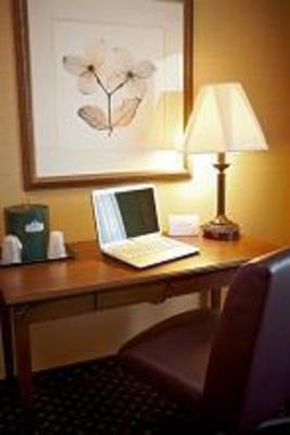 фото отеля Country Inn & Suites Grand Rapids East