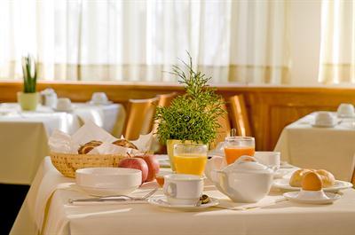 фото отеля Achat Hotel Karlsruhe