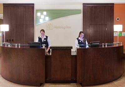 фото отеля Holiday Inn Hotel & Suites Denver Airport