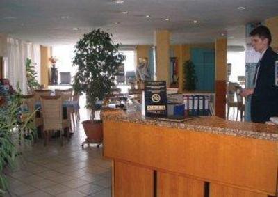 фото отеля Comfort Hotel Galaxie Saint-Laurent-du-Var