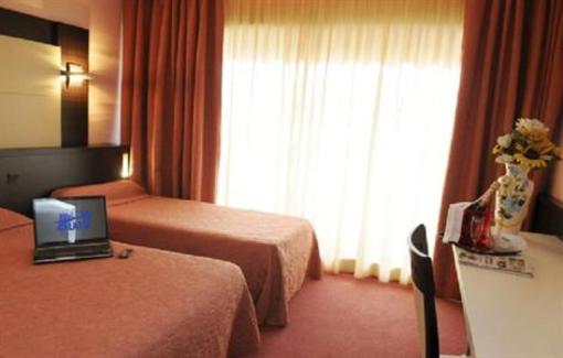 фото отеля Comfort Hotel Galaxie Saint-Laurent-du-Var