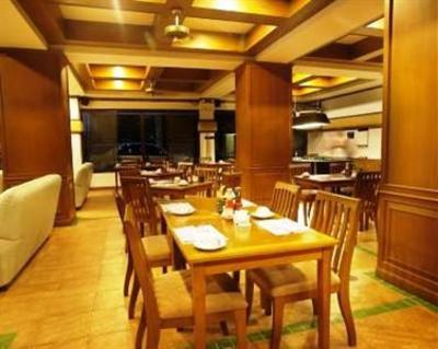 фото отеля Patong Beach Lodge Phuket