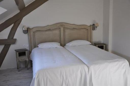 фото отеля Inter-Hotel Des Poemes De Chartres