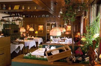 фото отеля Hotel-Restaurant Kaiserstühler Hof