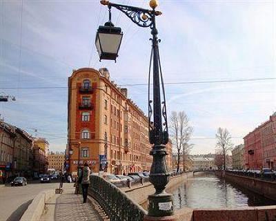 фото отеля Demidov Bridge