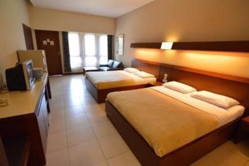 фото отеля Pantai Indah Resort Hotel Timur