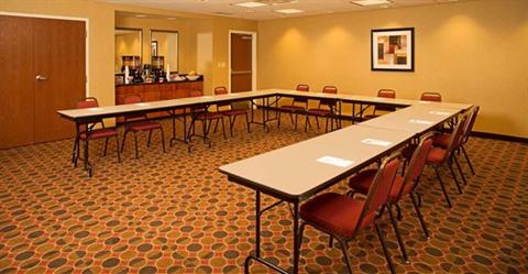 фото отеля Hampton Inn & Suites Pittsburgh-Meadow Lands