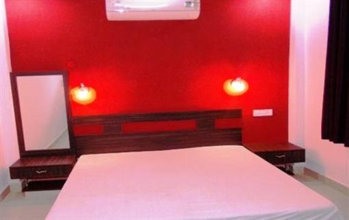 фото отеля Hotel Anant Plaza