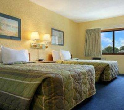 фото отеля Super 8 Moline