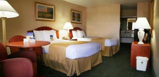фото отеля BEST WESTERN Kings Quarters