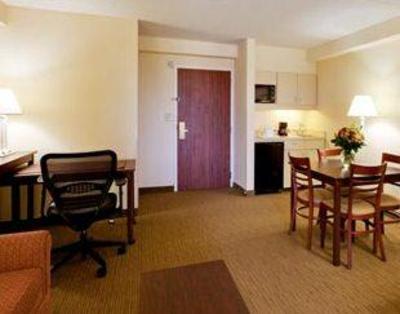 фото отеля Hawthorn Suites by Wyndham Midwest City Tinker/Air Base