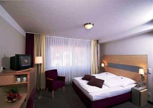 фото отеля Garten Hotel Ponick Cologne