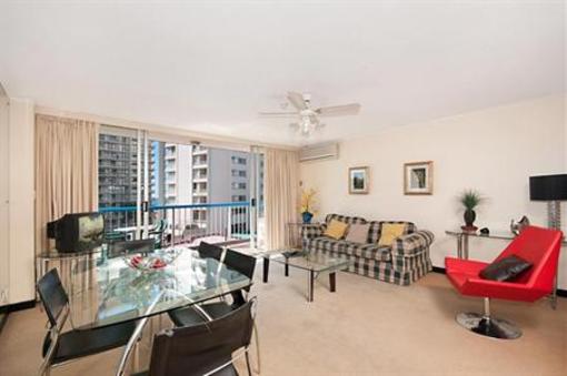 фото отеля Quarterdeck Apartments Gold Coast