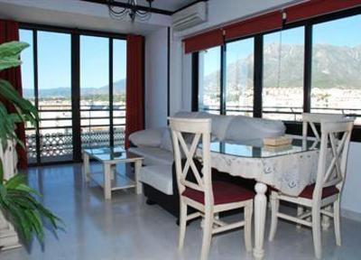 фото отеля Mediterraneo Apartments Hotel Marbella