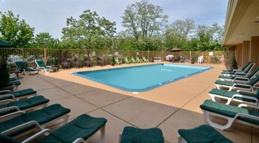 фото отеля BEST WESTERN Plus Towson Baltimore North Hotel & Suites