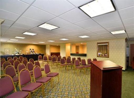 фото отеля BEST WESTERN Plus Towson Baltimore North Hotel & Suites