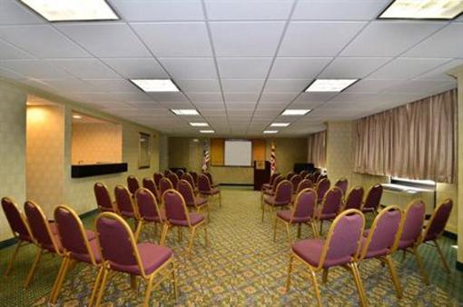 фото отеля BEST WESTERN Plus Towson Baltimore North Hotel & Suites