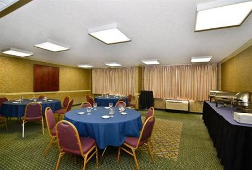 фото отеля BEST WESTERN Plus Towson Baltimore North Hotel & Suites