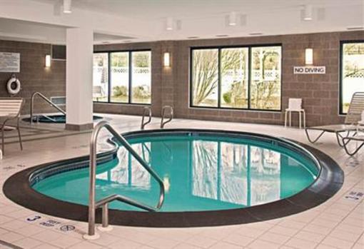 фото отеля Courtyard by Marriott Albany Airport
