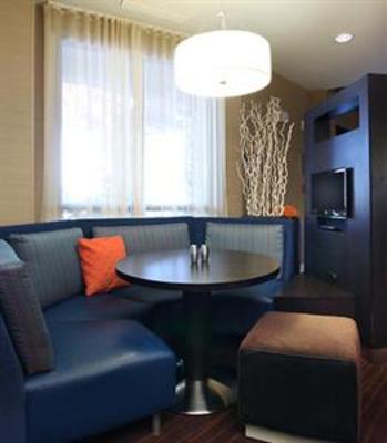 фото отеля Courtyard by Marriott Sacramento - Folsom