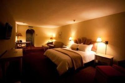 фото отеля Pueblo Amigo Hotel Tijuana