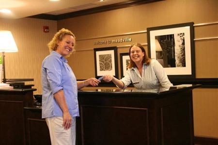 фото отеля Hampton Inn Meadville
