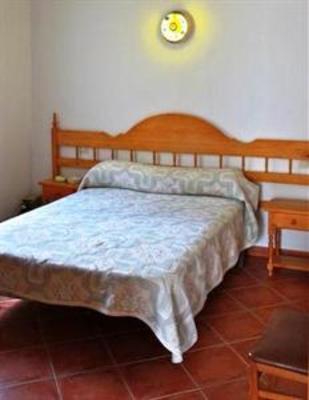 фото отеля Hostal El Pirineo