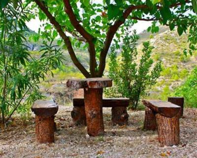 фото отеля Hostal El Pirineo