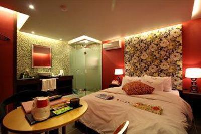 фото отеля Hotel Yaja Nampo Lotte Department