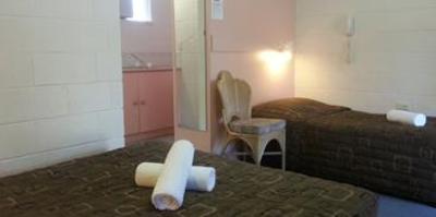 фото отеля CENTRAL COAST MOTEL