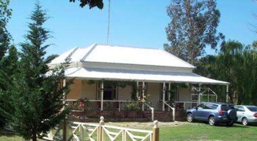 фото отеля Snug as a Bug Motel Omeo