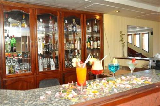 фото отеля Gold Nest Hotel