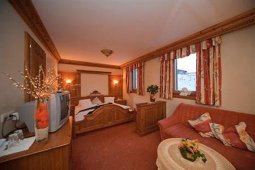 фото отеля Hotel Metzgerwirt Fieberbrunn