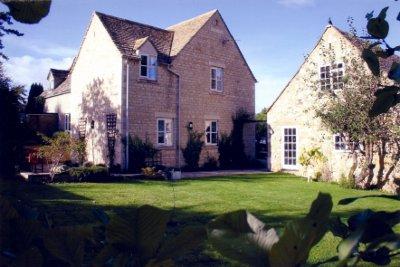 фото отеля Whiteshoots Cottage
