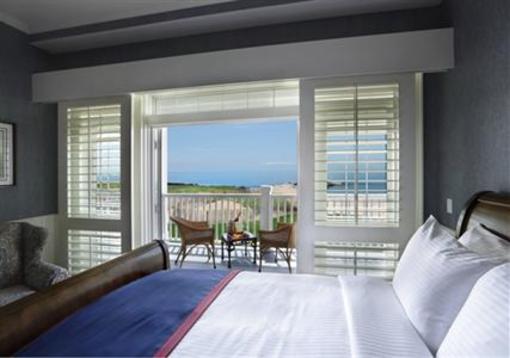 фото отеля Madison Beach Hotel