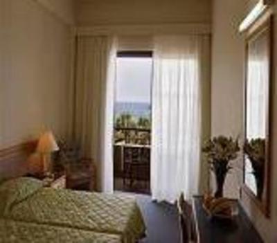 фото отеля Portopafos Hotel