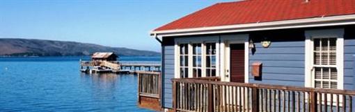 фото отеля Nick's Cove & Cottages