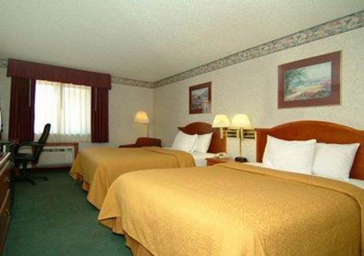 фото отеля Quality Inn Burlington (Iowa)