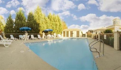 фото отеля BEST WESTERN Inn & Suites - Monroe, NC
