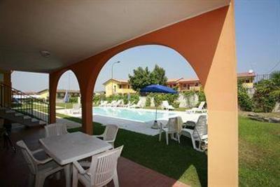 фото отеля La Meridiana Residence Peschiera del Garda