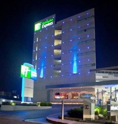 фото отеля Holiday Inn Express Toluca Galerias Metepec