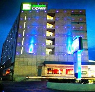 фото отеля Holiday Inn Express Toluca Galerias Metepec