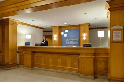 фото отеля Holiday Inn Express Reading